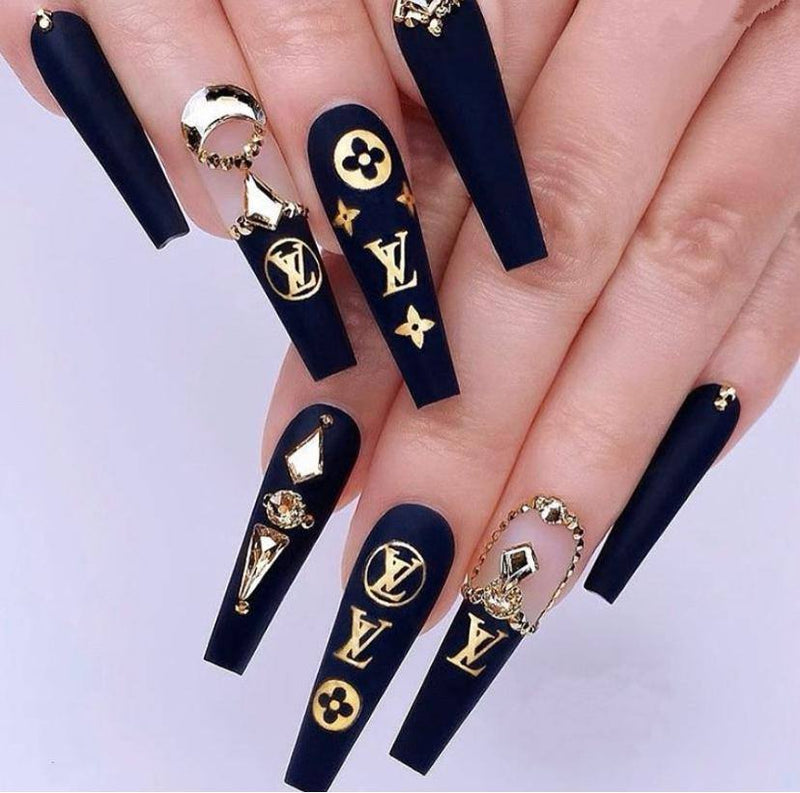 Louis Vuitton Nails 😍 : : : : : #artink #gelpolish #customnails